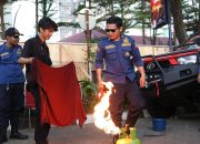 Swafoto dengan Reptil dan Edukasi Kebakaran di F8