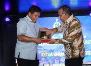 Kunjungan Kerja di Makassar, Danny Pomanto Dinner Bareng KSAL Laksamana TNI Muhammad Ali