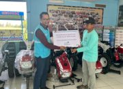 PLN UIP Sulawesi Salurkan 5 Unit Traktor untuk Kelompok Tani ” Mekongga” di Kolaka