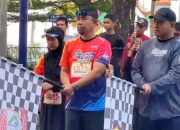 Flag Off Peserta Kareba 10K, Andi Arwin Azis: Momentum Solidaritas Warga Makassar Jelang Pilkada
