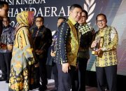 Kemendagri-Tempo Ganjar Wali Kota Makassar Danny Pomanto Penghargaan, Pemerintahan Daerah Kategori Kinerja Total