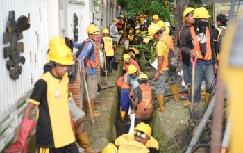 Munafri Pimpin Pasukan Drainase Lakukan Pembersihan, Hadapi Musim Hujan