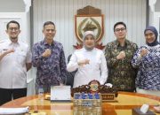 Wawali Aliyah Mustika Ilham Didampingi Dinkes Makassar Terima Kunjungan Delegasi MHTC di Balaikota Makassar